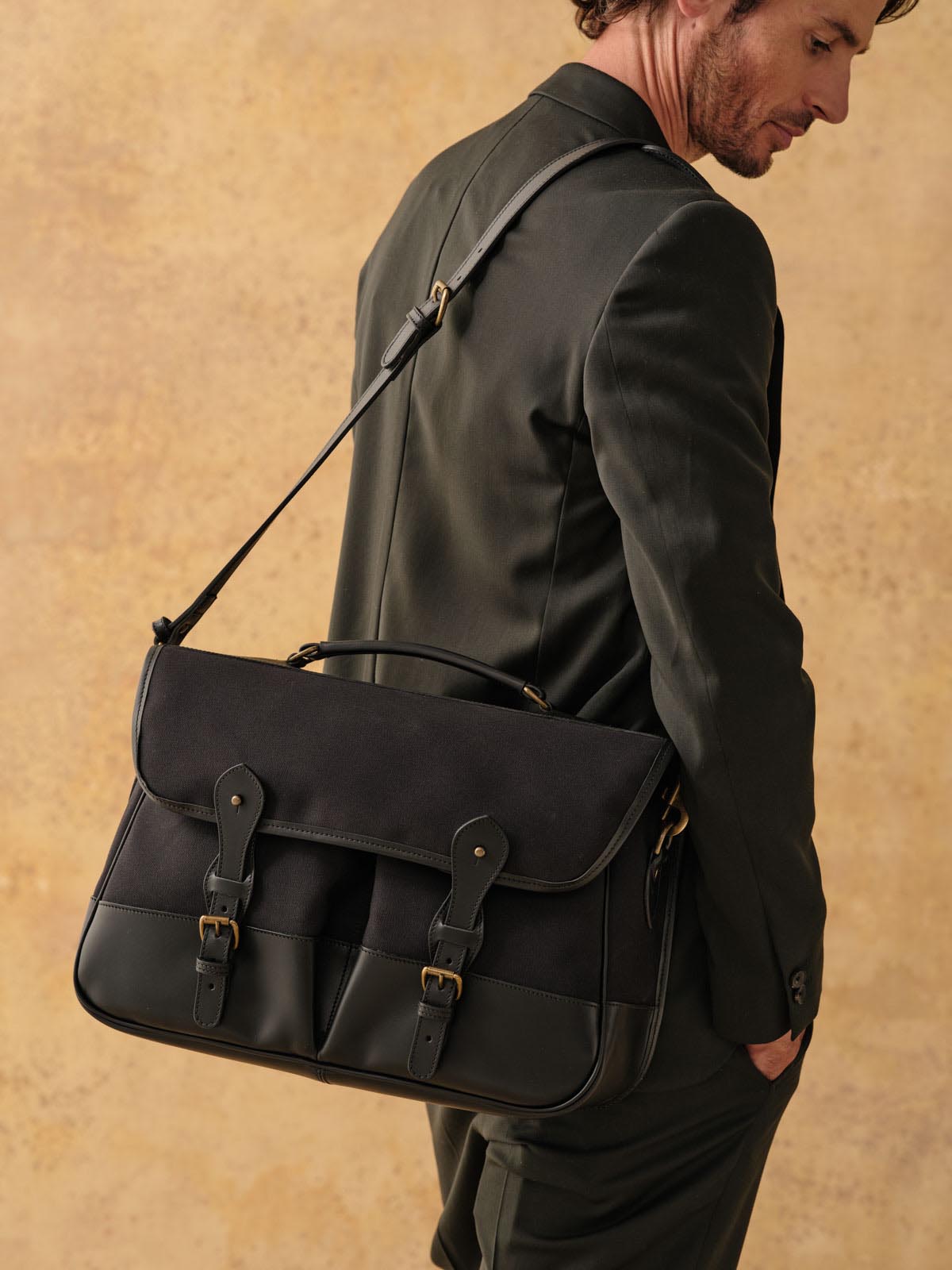 Cutter & Buck - Canvas/Leather Messenger Bag Briefcase newest With Padded Laptop Sleeve