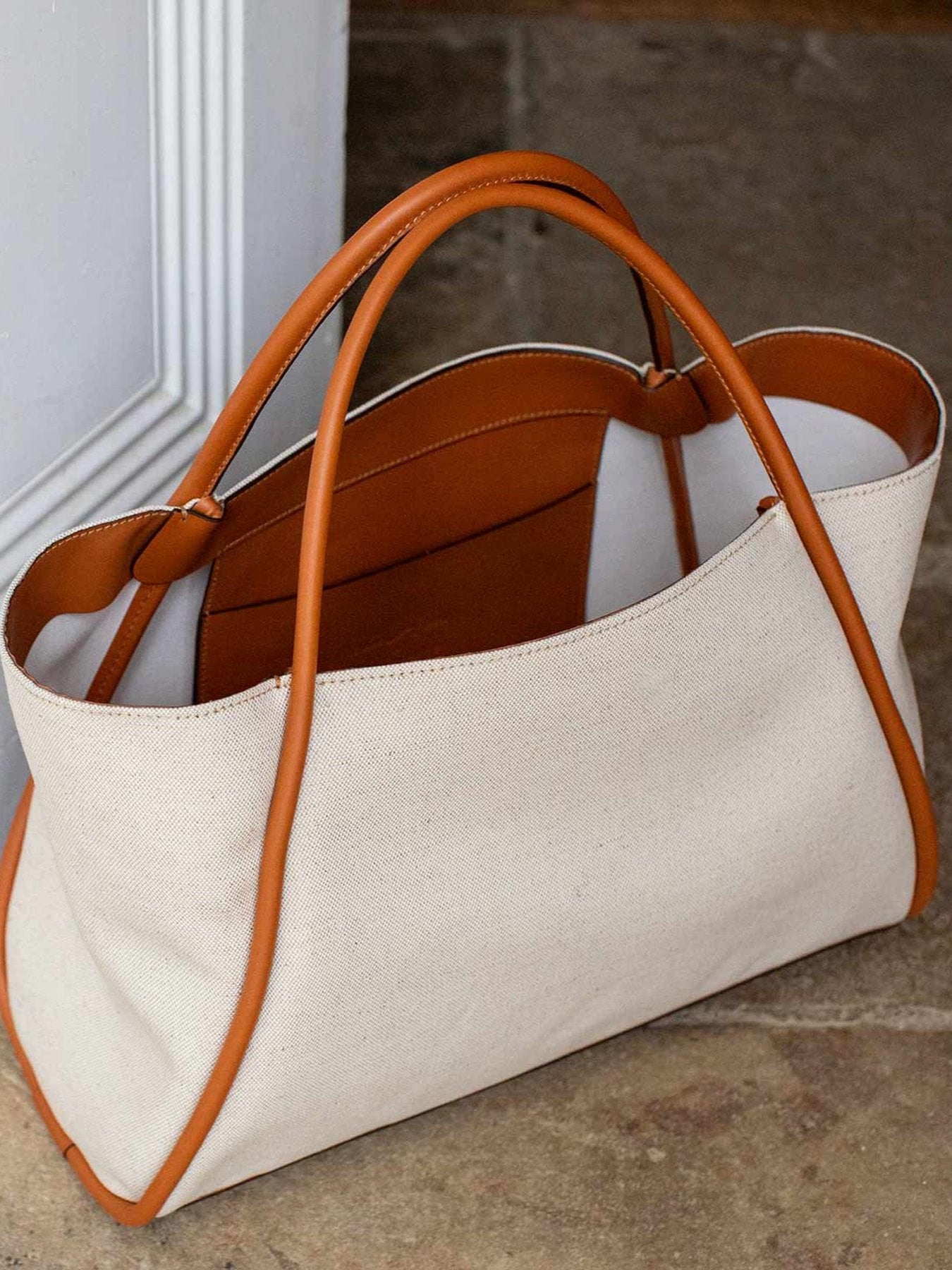 India Hicks Graphicks selling Tote in Graphite Gray