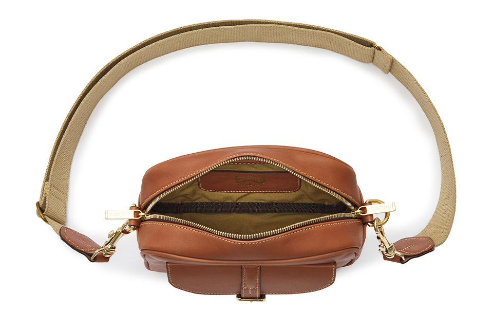 In Focus: The Radwell Leather Ladies Camera-Style Bag by Tusting